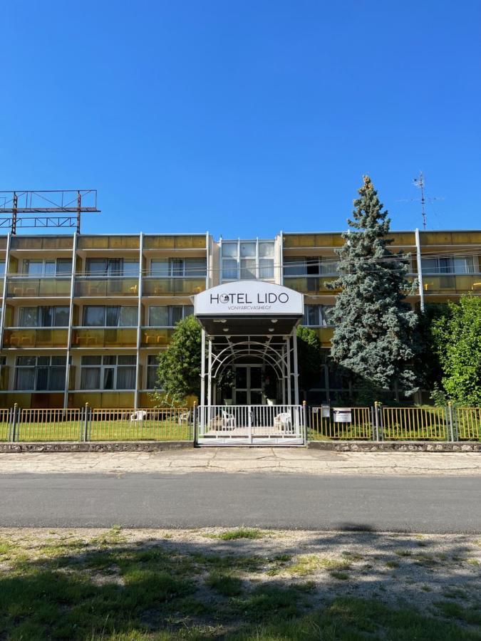 Готель Retro Lido - Вонярцвашгедь Екстер'єр фото